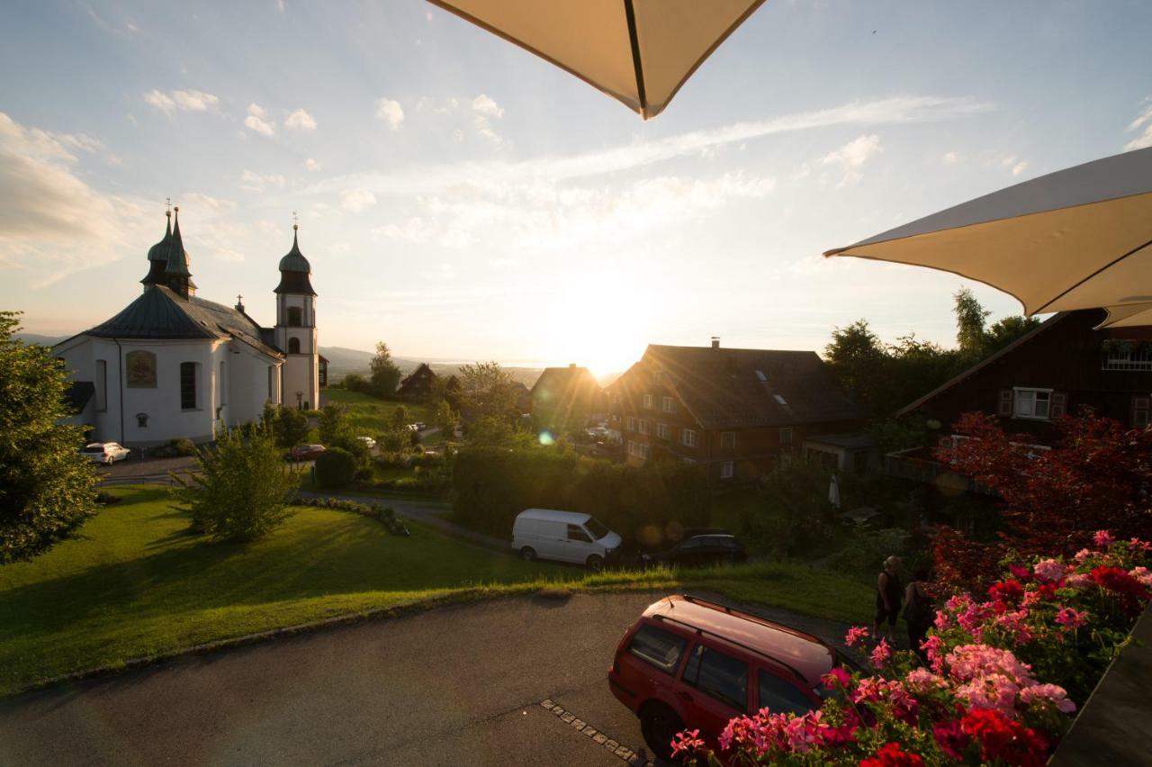 Gasthof Kreuz Bildstein Exteriör bild