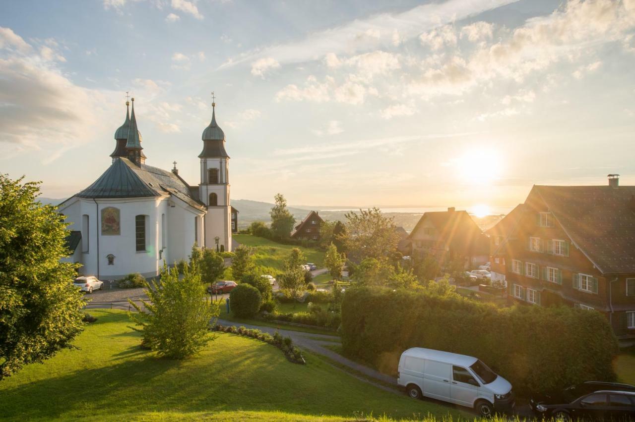 Gasthof Kreuz Bildstein Exteriör bild